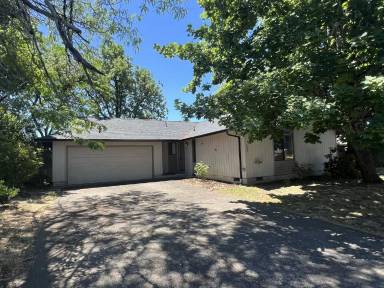 Main picture of 439 S St