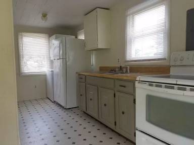 Main picture of 1800 Whipple Dr