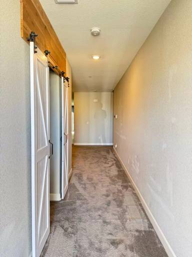 Main picture of 2925 Walker Way