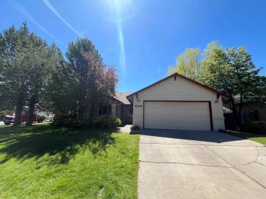 Main picture of 61396 Rock Bluff Ln