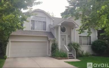 Main picture of 4941 Tesla Cir