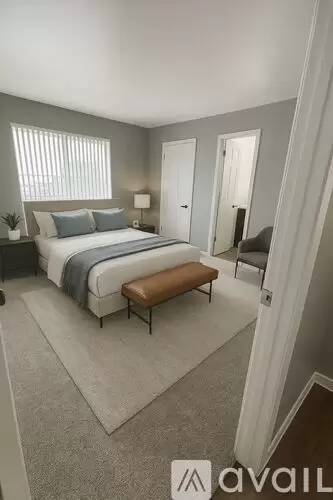 Main picture of 2601 Fairview Ave