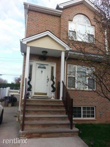 Main picture of 15 Santa Monica Ln