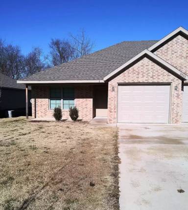 Main picture of 2900 SW Amberwood Ave