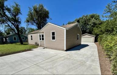Main picture of 817 N Clara St
