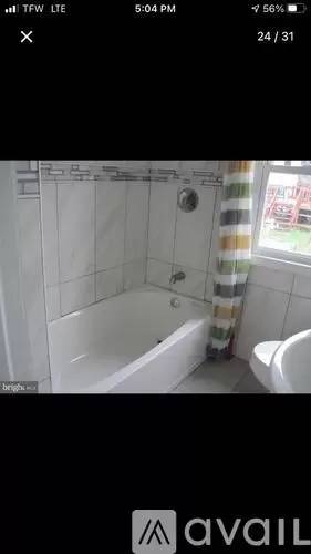 Main picture of 624 W 8th St