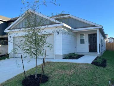 Main picture of 735 Bluegrass Pt