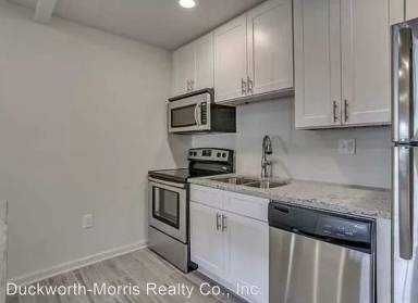 Main picture of 907 15th Ave