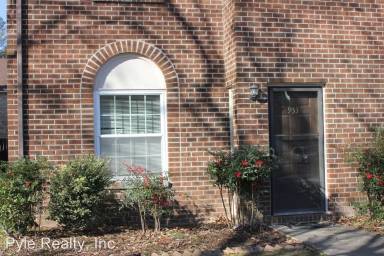 Main picture of 933 Sir Wilfred Cir