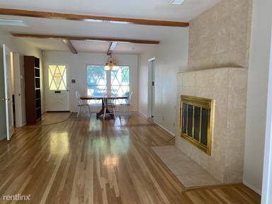 Main picture of 8927 Darby Ave