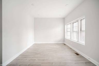 Main picture of 2963 N Lawndale Ave