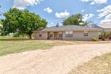Main picture of 1131 Key Ln