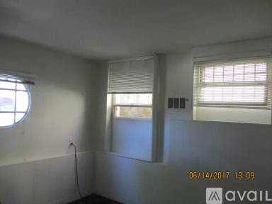 Main picture of 530 Glenrock Ave