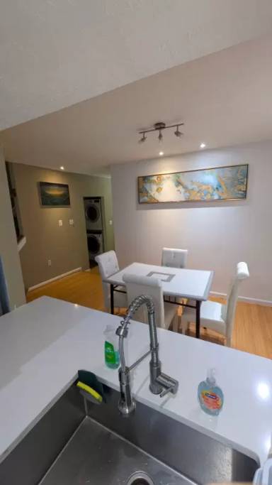 Main picture of 7242 Morrison Dr