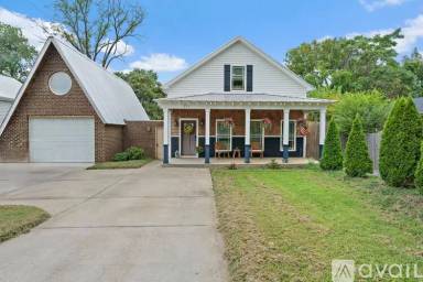 Main picture of 711 Courtland St