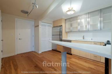 Main picture of 732 11th Ave E