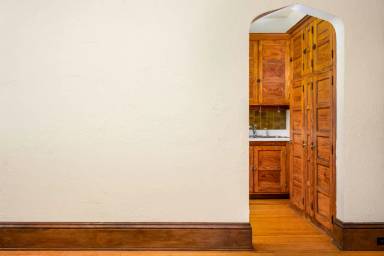 Main picture of 809 Douglas Ave