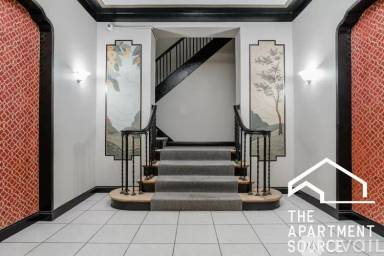 Main picture of 2715-35 N Milwaukee Ave Apartments