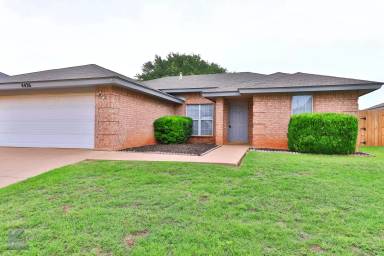 Main picture of 4426 Bob O Link Dr