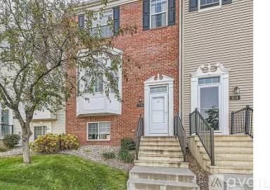 Main picture of 1716 Riverside Dr