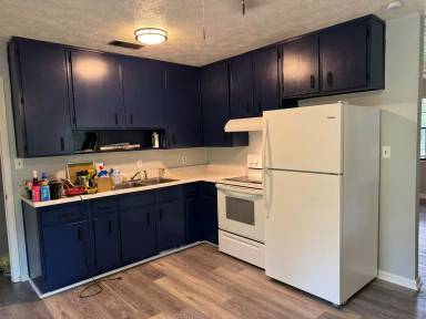 Main picture of 123 Dogwood Dr