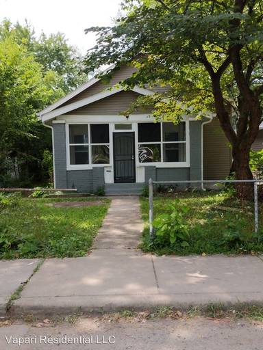 Main picture of 1327 W 32nd St