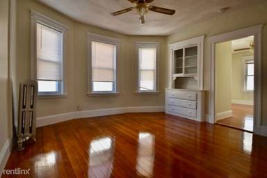Main picture of 96 Conwell Ave