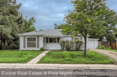 Main picture of 1031 Uvalda St