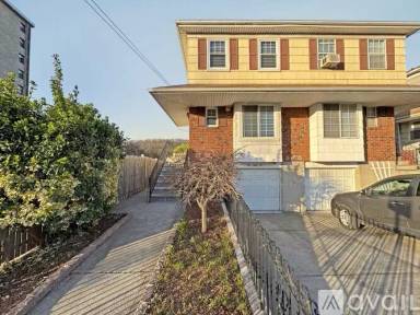 Main picture of 962 Clove Rd