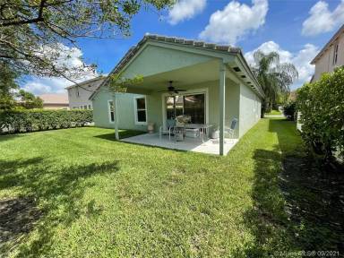 Main picture of 1642 NW 143rd Way