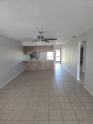 Main picture of 607 Hampton St
