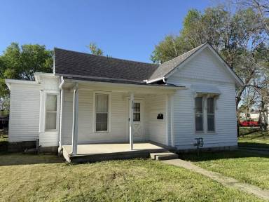 Main picture of 308 W South St