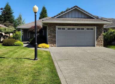 Main picture of 231 Cascadia Loop