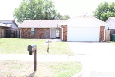 Main picture of 668 Wandering Way