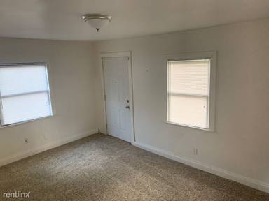 Main picture of 3028 W Kentucky St