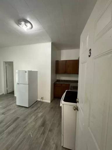 Main picture of 416 Main Ave N