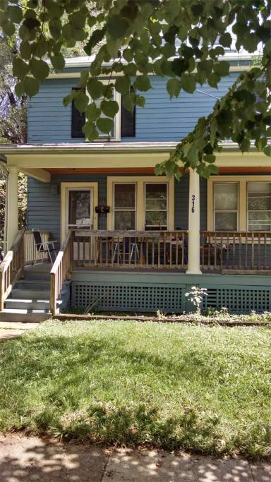 Main picture of 318 Parkway St