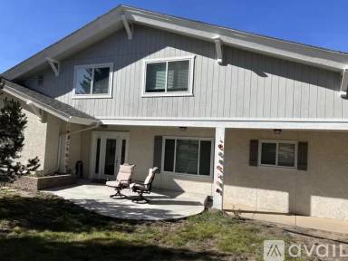 Main picture of 490 Wolverine Way
