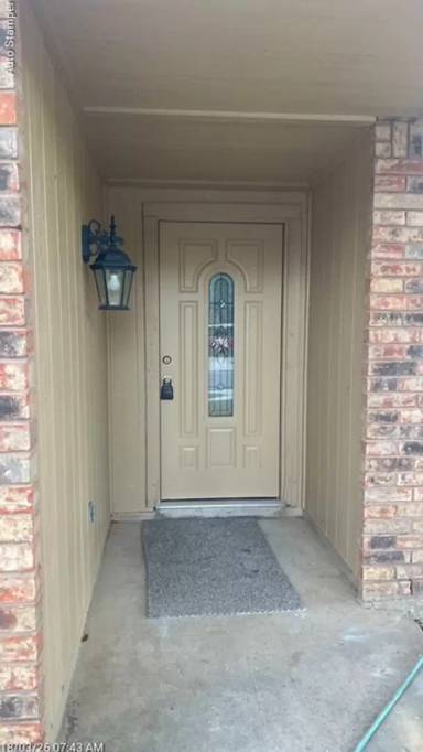 Main picture of 609 Live Oak Dr