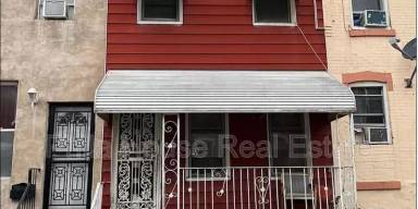 Main picture of 2266 N Cleveland St