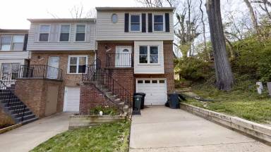 Main picture of 2420 S Oxford St