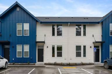 Main picture of 3323 SE 87th Ave