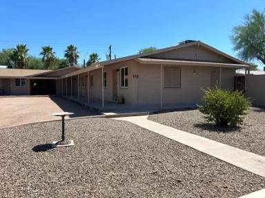 Main picture of 175 S Main Dr