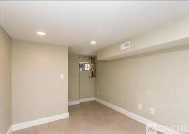 Main picture of 448 N Patterson Park Ave
