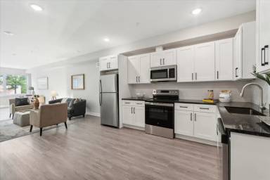 Main picture of 1712 N 22nd St