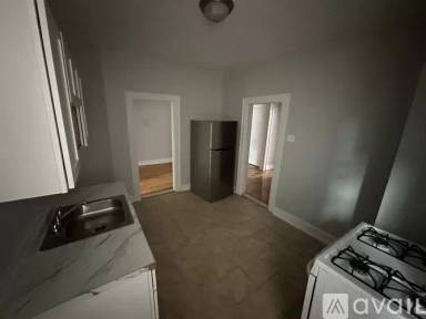 Main picture of 729 Dr Martin Luther King Jr Blvd