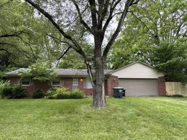 Main picture of 450 McCarty Dr