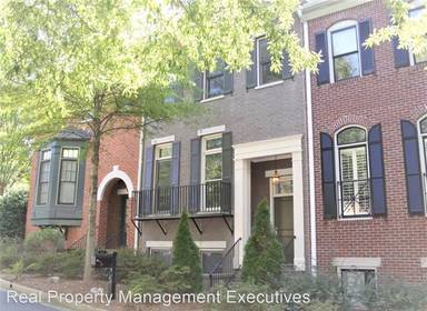 Main picture of 120 West Ridge Way