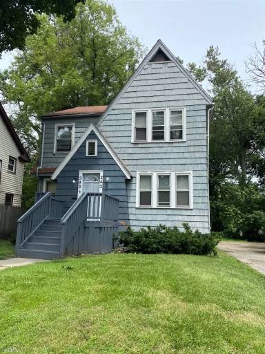 Main picture of 242 W High St