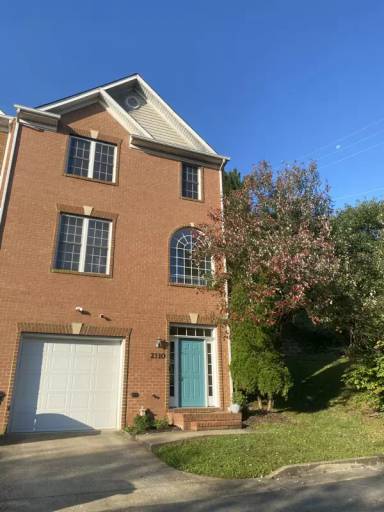 Main picture of 2110 Caroline St